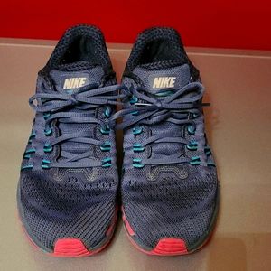 turquoise athletic shoes